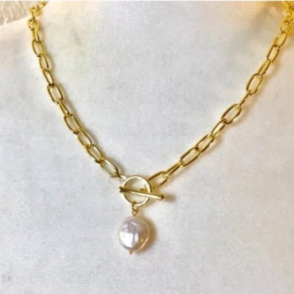 Gold Freshwater Pearl Necklace - Picture 7 of 7